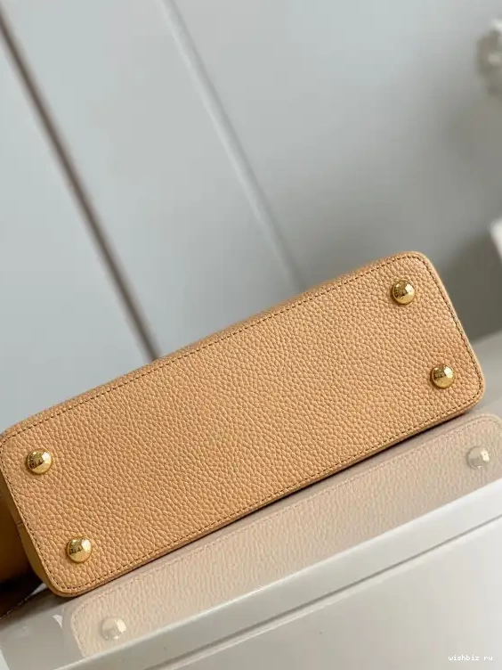 WIS CAPUCINES LOUIS VUITTON MM 0507